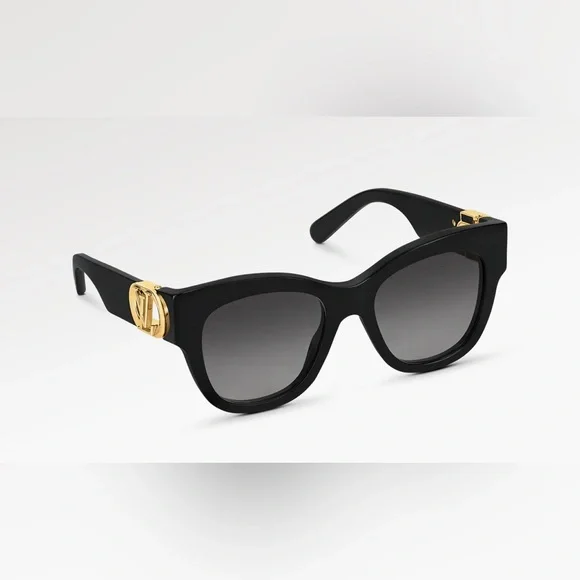 Louis Vuitton Link PM Cat Eye Sunglasses in Black LV Link PM Cat Eye Sunglasses S00 - Accessories | LOUIS VUITTON main image 4